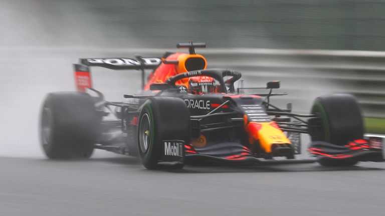 Max Verstappen Juarai GP Belgia yang Dihentikan akibat Hujan Lebat