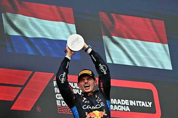 Max Verstappen Kembali ke Jalur Kemenangan
