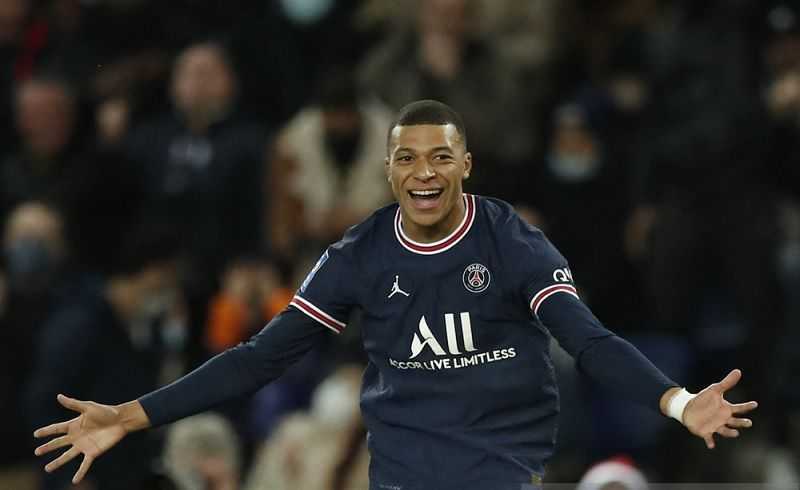 Mbappe Bawa PSG Tundukkan Monaco