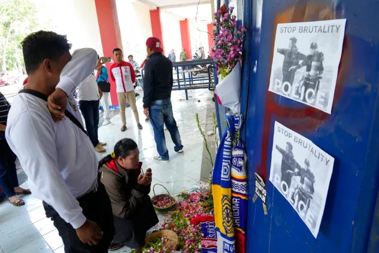 Media Asing Sebut Polisi Sengaja Tutup Gerbang Stadion saat Tragedi Kanjuruhan