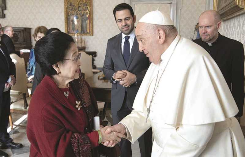Megawati bertemu Paus Fransiskus bahas perdamaian dunia dan iklim