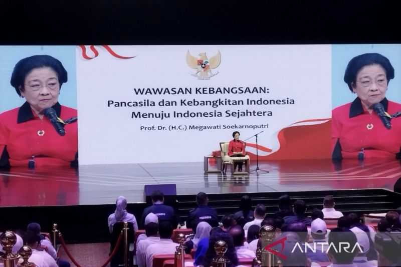 Megawati Minta Hasto Tak Takut Jika Ditangkap
