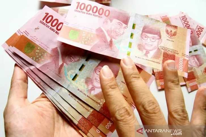 Melemah, Rupiah Pagi Ini Rp15.120 per Dolar AS