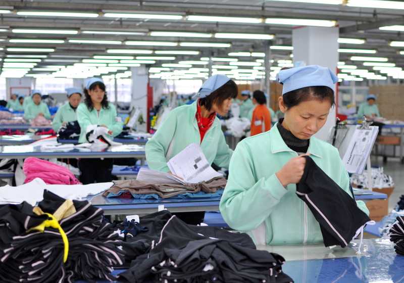 Melemahnya Permintaan Global Merugikan Produsen Garmen Vietnam