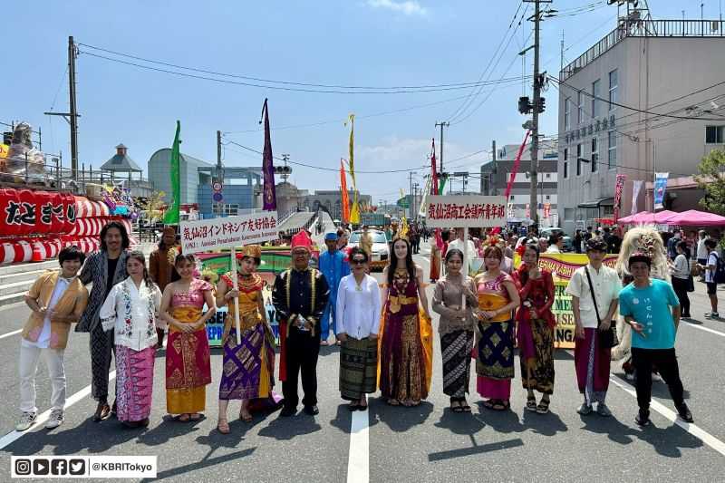 Membanggakan, Busana dan Tarian Minahasa Memukau Warga Jepang