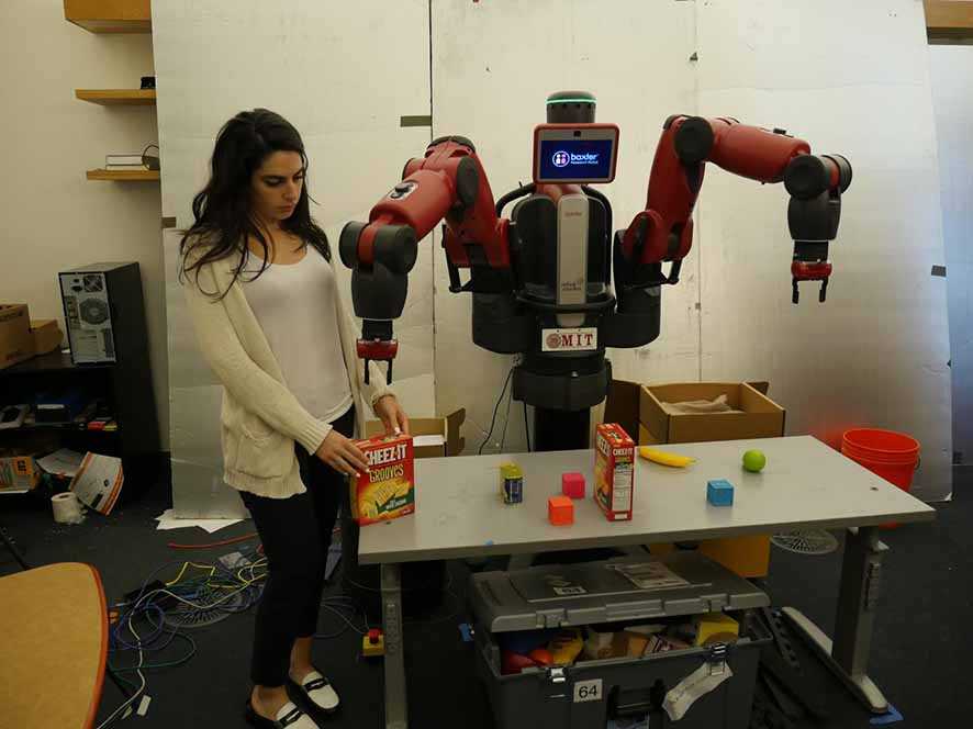 Membekali Robot dengan Keterampilan Sosial