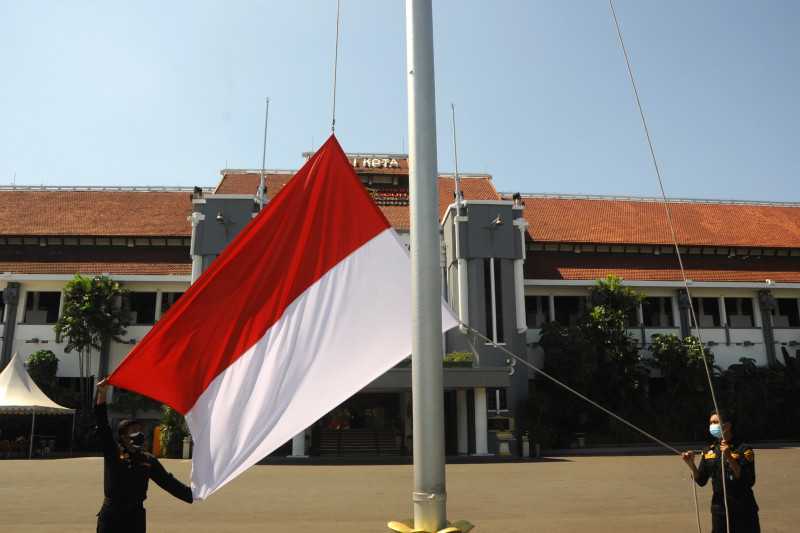 Memprihatinkan, Banyak Perkantoran di Surabaya Tak Pasang Umbul Umbul Merah Putih