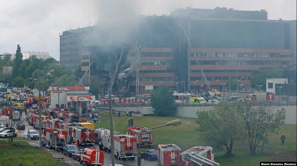 Mencekam, Kebakaran Besar Landa Pusat Bisnis Moskow, Sejumlah Orang Terperangkap di Dalam Gedung