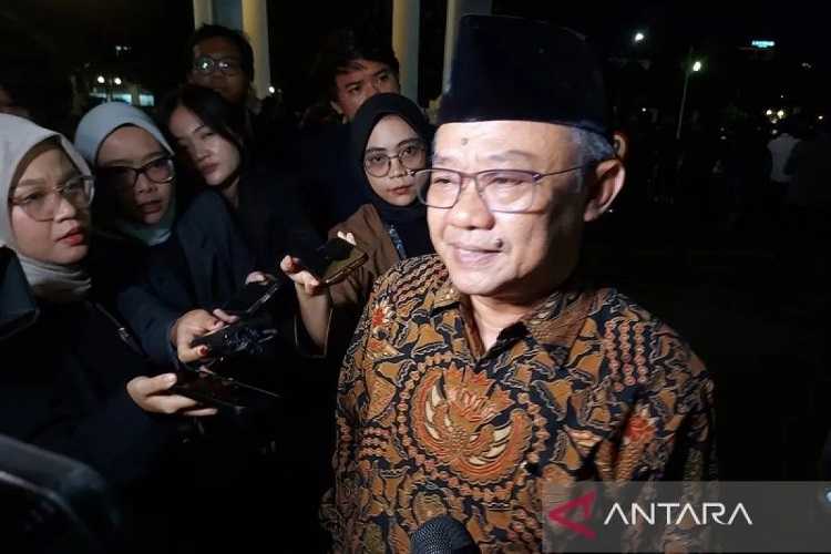 Mendikdasmen Akan Kaji Ulang Kurikulum Merdeka Belajar hingga Ujian Nasional