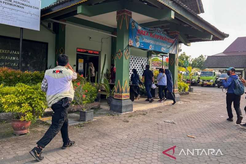 Mengagetkan, Ada Apa Ini Tiba-tiba KPK Lakukan Penggeledahan di Kantor Wali Kota Yogyakarta