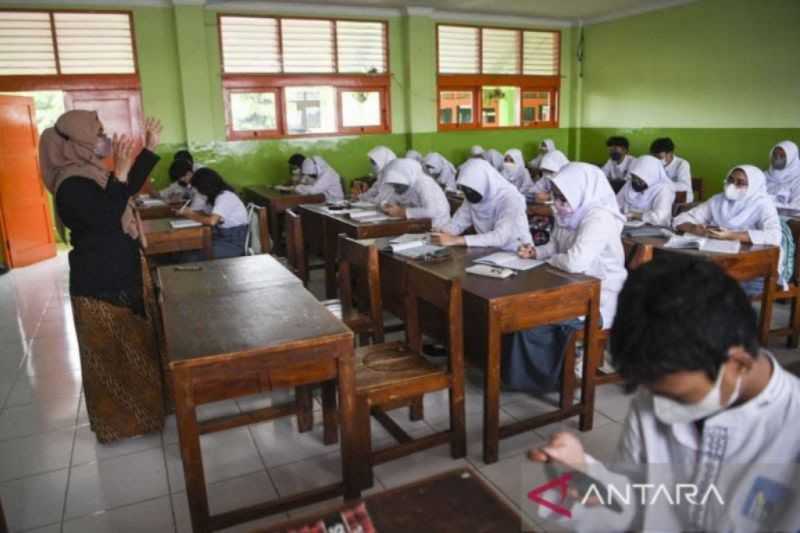 Mengagetkan dan Keterlaluan Kalau Benar Terjadi, SMAN 1 Akan Diberi Sanksi Jika Terbukti Paksa Siswi Pakai Jilbab