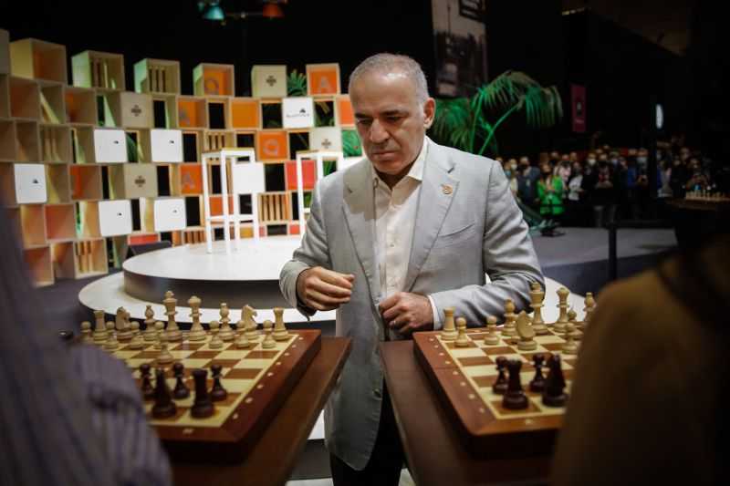 Mengagetkan, Rusia Masukkan Mantan Juara Dunia Catur Garry Kasparov dalam Daftar Teroris