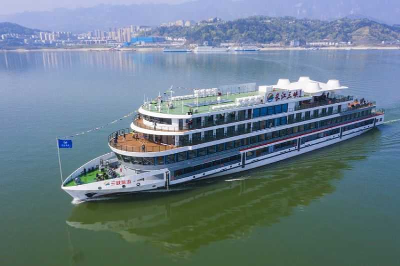 Mengagumkan, di Tengah Wabah Kapal Pesiar Listrik Terbesar di Dunia Buatan Tiongkok Ini Berhasil Lakukan Pelayaran Perdana