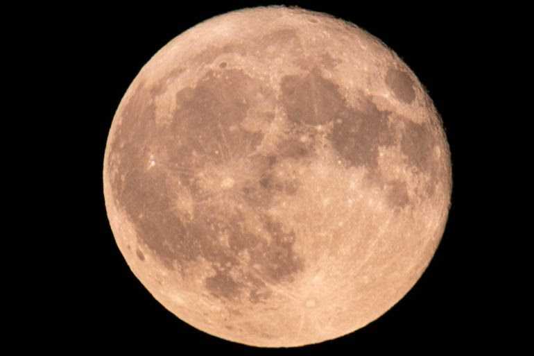 Mengapa NASA Menginginkan Zona Waktu di Bulan?