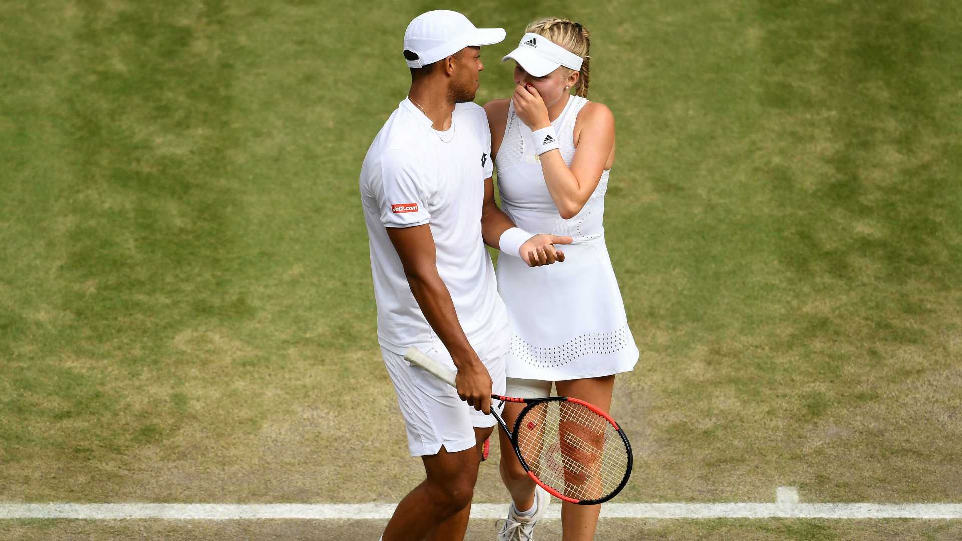 Mengapa Pakaian Petenis Wimbledon Berwarna Putih?