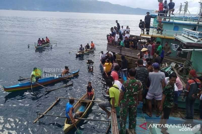 Mengenaskan, Perahu Terbalik 6 Orang Meninggal Dihempas Gelombang Setinggi 4 Meter di Maluku