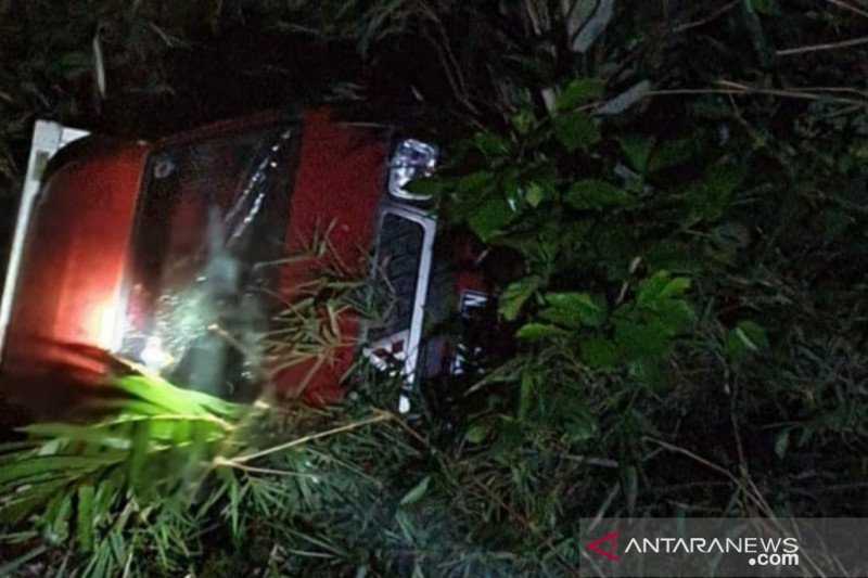 Mengenaskan Sehari Jelang Lebaran, Sopir Tewas Akibat Mobil Boks yang Dikemudikannya Terjun ke Jurang