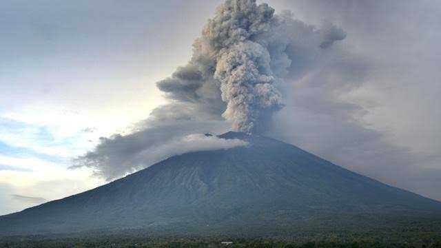 Mengerikan, 20 Gunung Berapi di Indonesia Berstatus Waspada dan Siaga, Mana Saja?