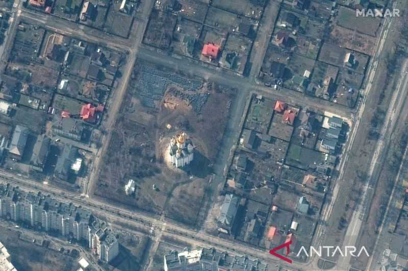 Mengerikan Akibat Pembantaian Pasukan Rusia, Citra Satelit Perlihatkan Kuburan Massal di Bucha Ukraina