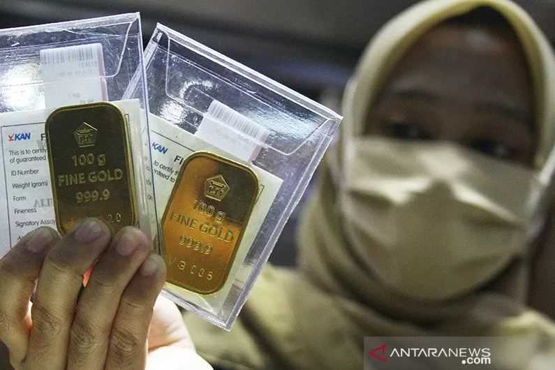 Mengikuti Lonjakan Pasar, Harga Emas Antam Melambung , Harga 'Buyback' Juga Tinggi