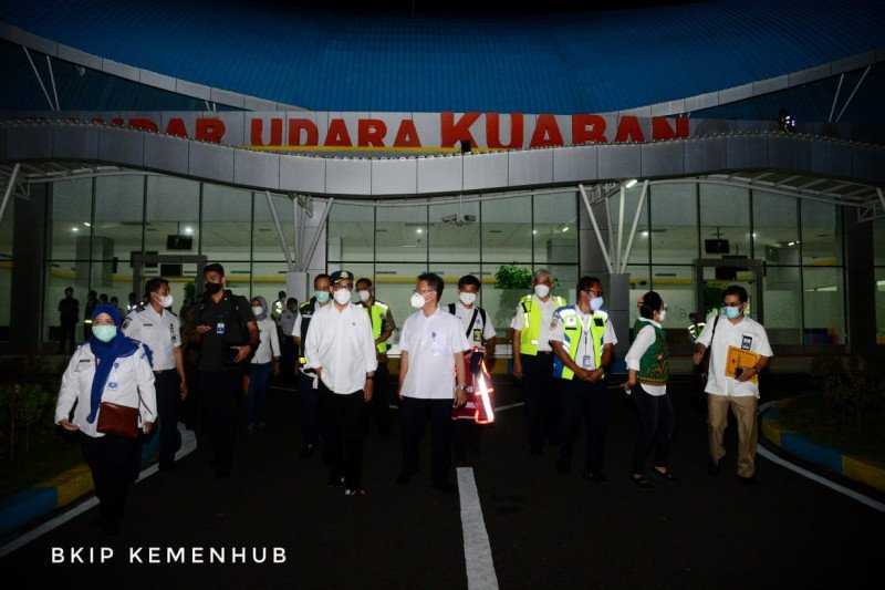 Menhub Cek Terminal Penumpang Baru Bandara Kuabang Halmahera Utara