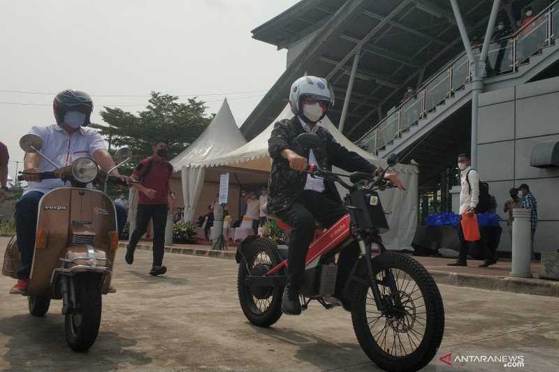 Menhub Jajal Motor Listrik Buatan UKM Dalam Negeri