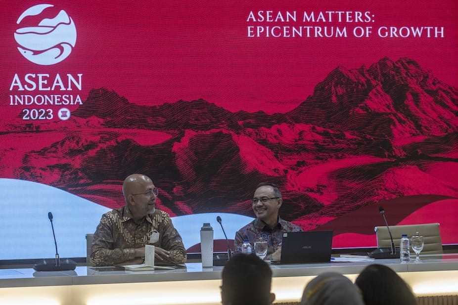 Menjadi Ketua ASEAN 2023: Apa Artinya bagi Indonesia?