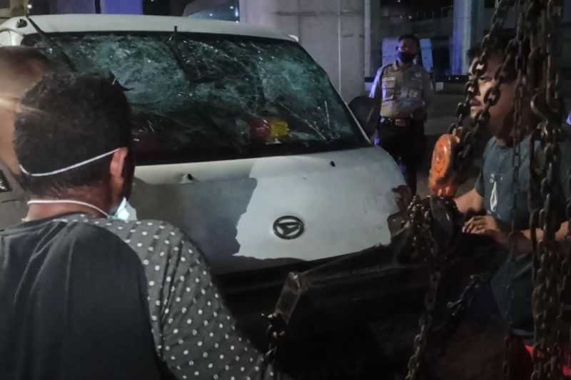 Menjengkelkan! Pengemudi Minibus Kabur Usai Tabrak Pengguna Jalan di Pulomas Jakarta. Polisi: Pelaku Ternyata Tersangka Narkoba