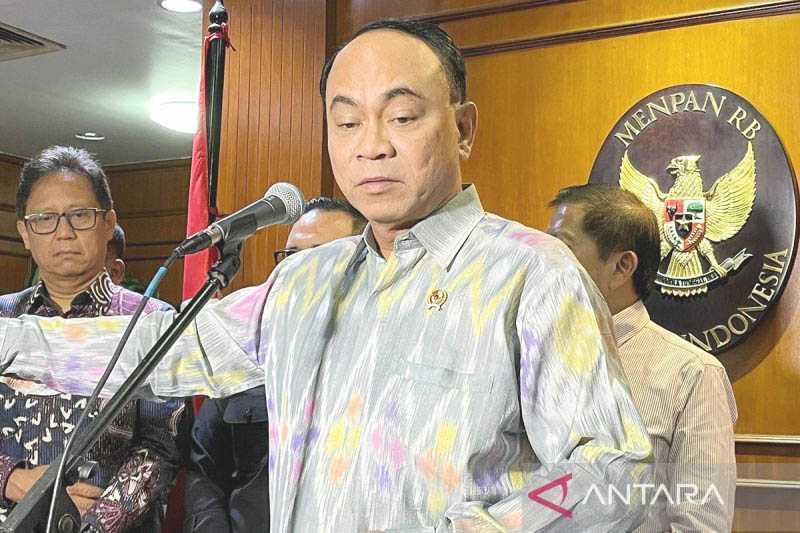 Menkominfo Pastikan Tidak Ada Reshuffle dalam Waktu Dekat