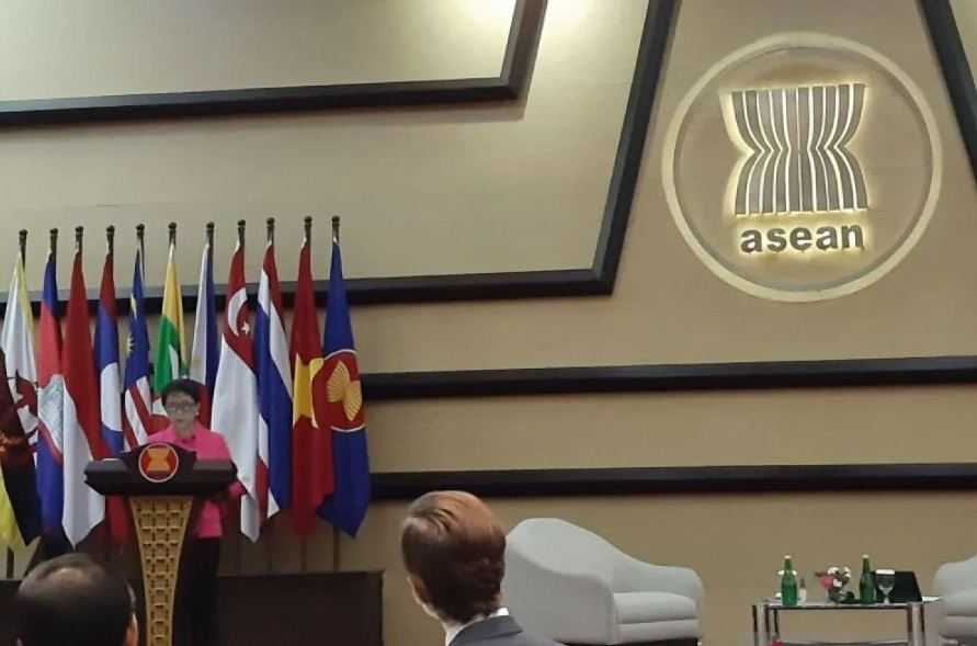 Menlu RI Ajak Negara ASEAN Pelihara Perdamaian di Dunia Bergejolak