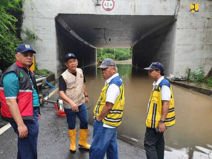 Menteri Basuki Ajak Masyarakat Peduli pada Sungai Ciliwung