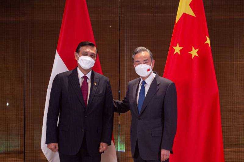 Menteri Luhut bertemu Menlu Tiongkok di Zhejiang