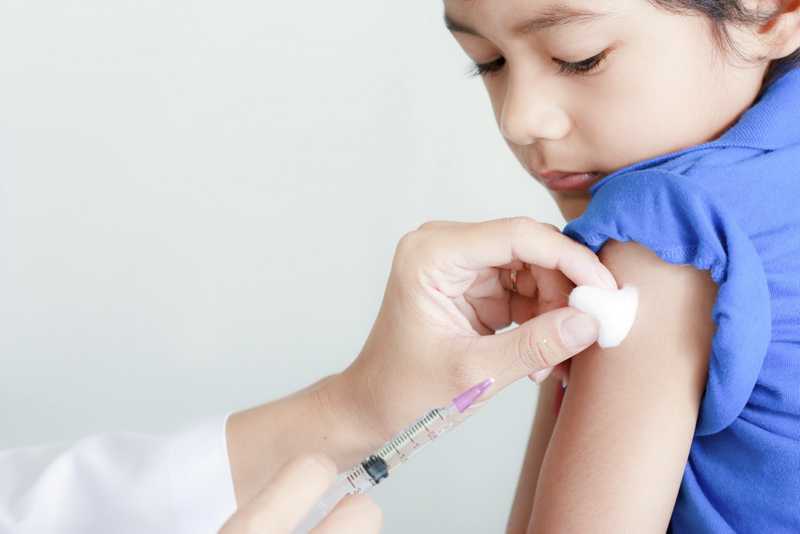 Menuju Vaksinasi Anak