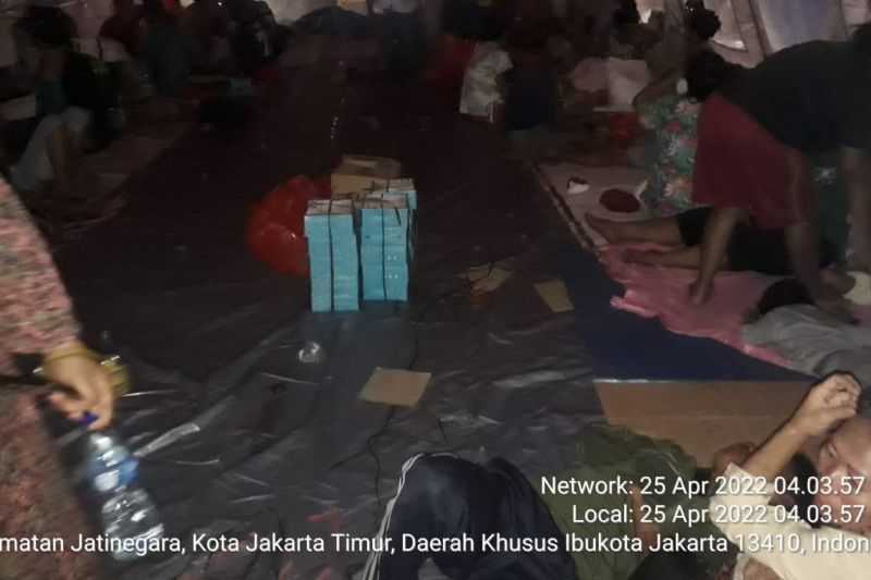 Menyedihkan Bencana Kebakaran Datang Jelang Lebaran, Didirikan Tiga Tenda Pengungsian di Pasar Gembrong