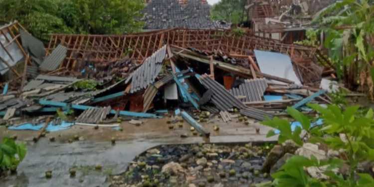 Menyedihkan, Ratusan Rumah di Jawa Barat Kehilangan Atap Akibat Hal Ini