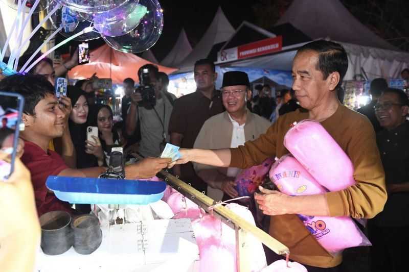 Merakyat, Presiden Jajan Gulali di Festival Tabut