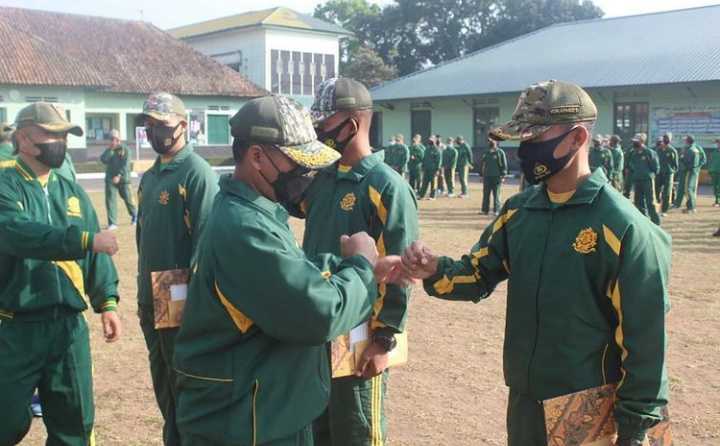 Mereka, Para Prajurit Yonarmed Kostrad Berprestasi dalam Pendidikan yang Diikutinya