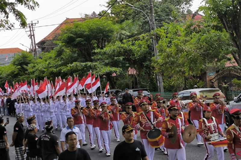 Meriah, Ribuan Peserta Semarakkan Kirab Merah Putih di Bali