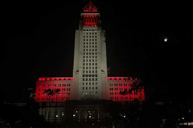 Meriahkan HUT RI di Amerika Serikat, Balai Kota Los Angeles Dihiasi Lampu Merah Putih