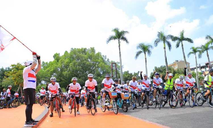 Meriahkan Peringatan HUT RI, KDEI Taipei Ajak WNI di Taiwan Bersepeda Bersama