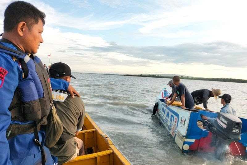 Mesin Perahu Mati di Tengah Laut Nelayan Ini Turunkan Jangkar, Naas Tubuhnya Malah Terlilit Tali Jangkar dan Sampai Sekarang Belum Ditemukan