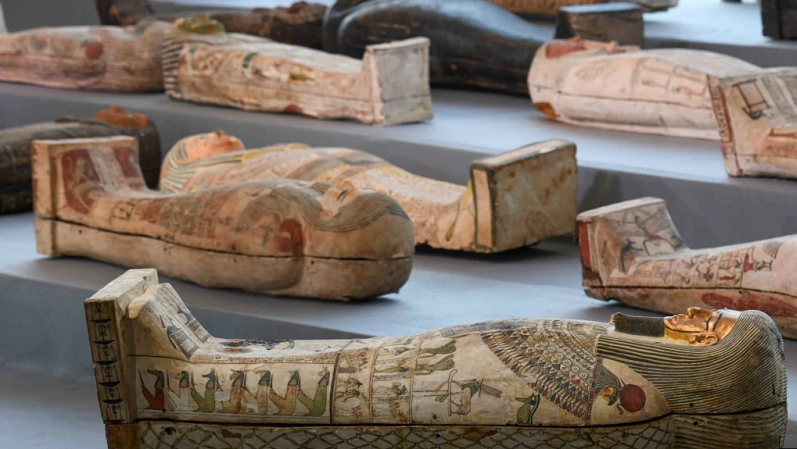 Mesir Pamerkan Temuan Makam Kuno Baru di Saqqara