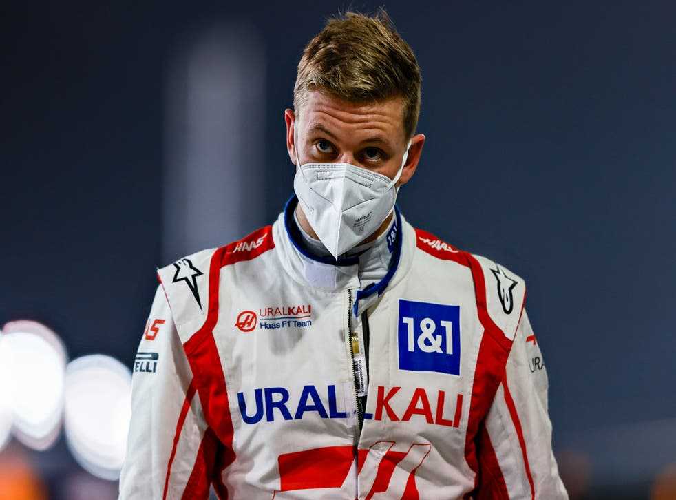 Mick Schumacher Ungguli Capaian sang Ayah di Debut Formula 1