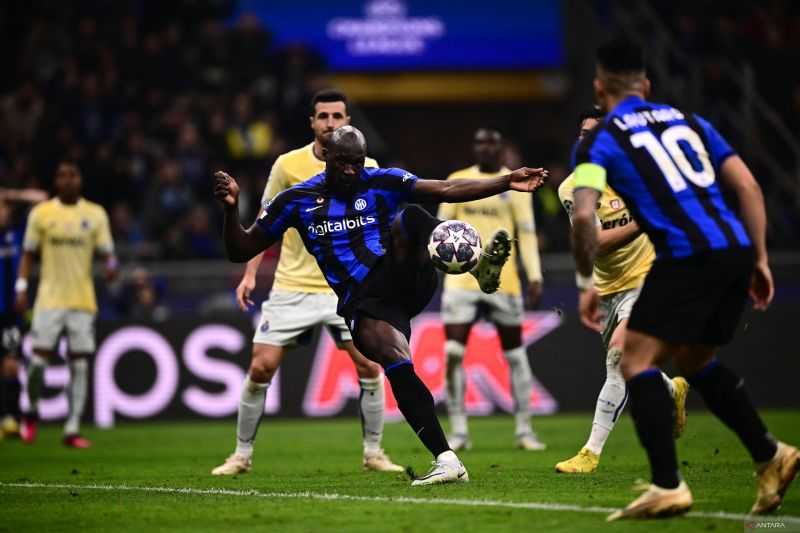 Milan Tundukkan Porto 1-0