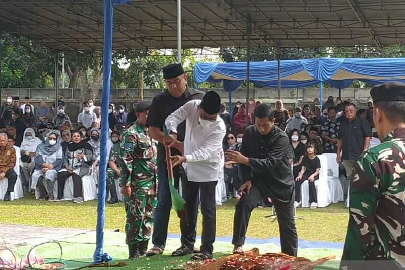 Moeldoko Kenang Almarhum Koesni Harningsih sebagai Istri yang Sangat Berdedikasi dalam Tugas di TNI dan Pemerintahan