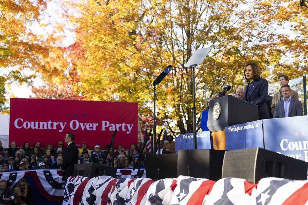 Momen Kamala Harris di Acara Kampanye di Washington Crossing Historic Park 2