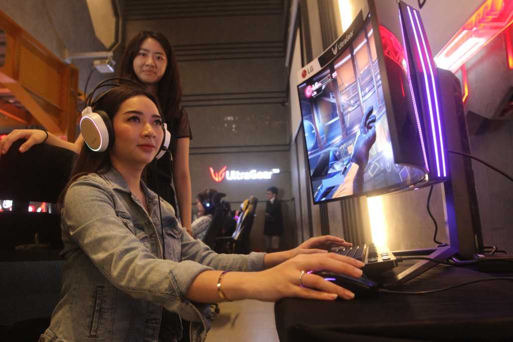 Monitor Gaming OLED LG 240Hz Pertama di Dunia Siap Masuk Pasar Indonesia 1