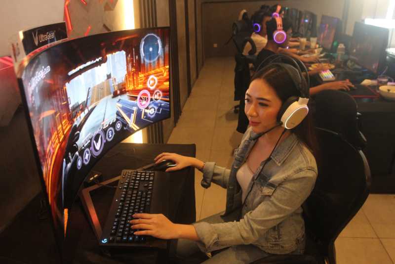Monitor Gaming OLED LG 240Hz Pertama di Dunia Siap Masuk Pasar Indonesia 3
