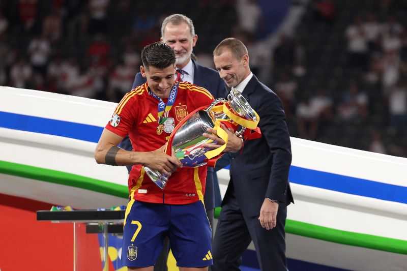 Morata Berterima Kasih kepada Legenda Spanyol Andres Iniesta