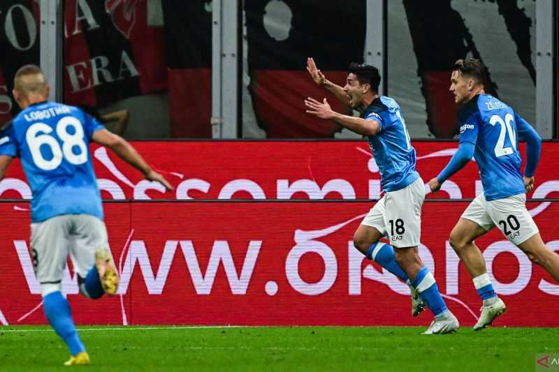 Napoli ke Puncak Klasemen Usai Permalukan AC Milan di San Siro